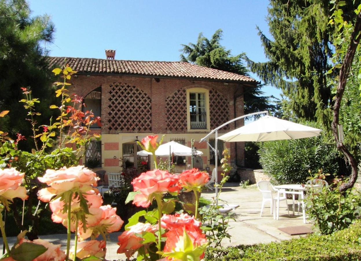 Hazelnut Valley Guarene Exterior foto